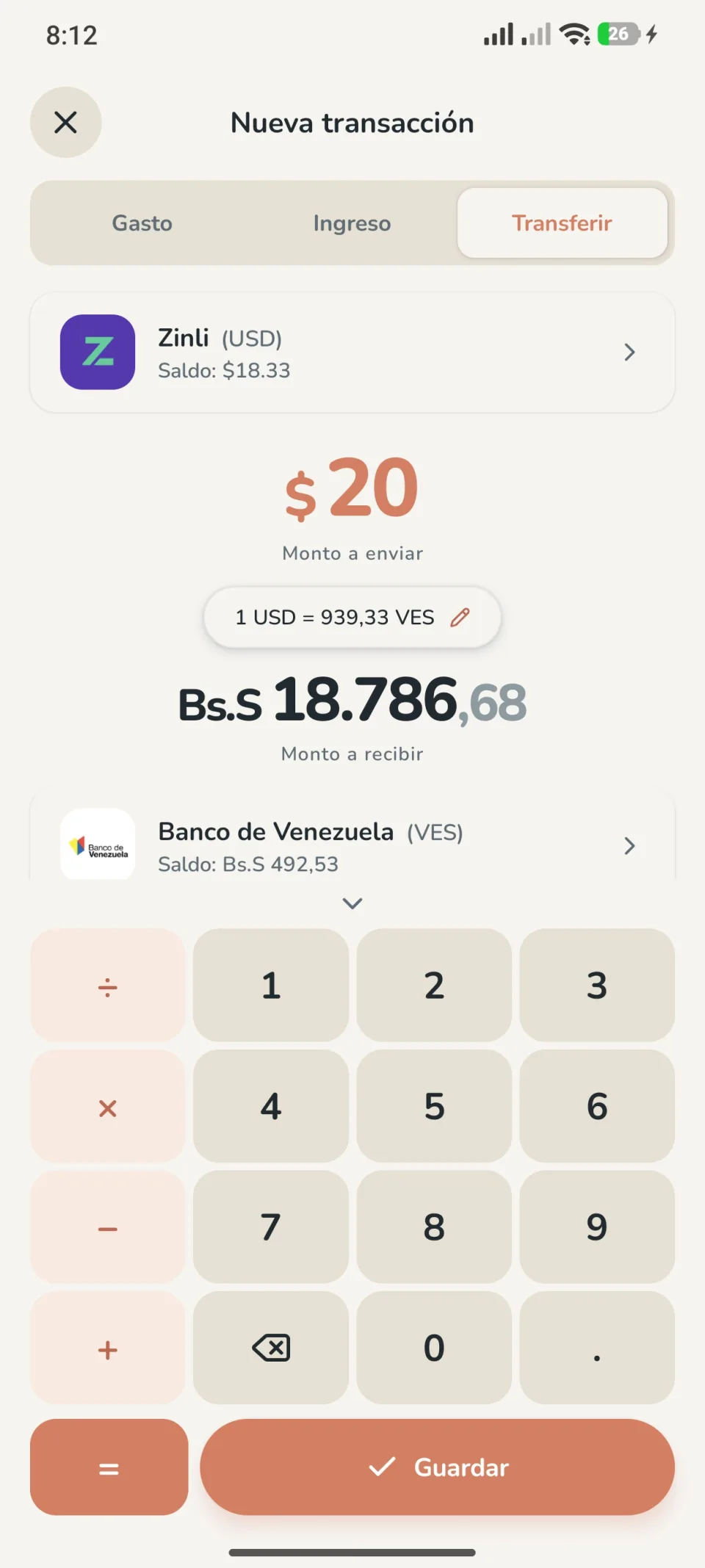 Pantalla de transferencia de Serelify: envío de 20 dólares desde una cuenta en dólares hacia una cuenta en bolívares, mostrando la tasa de cambio aplicada y el importe convertido.